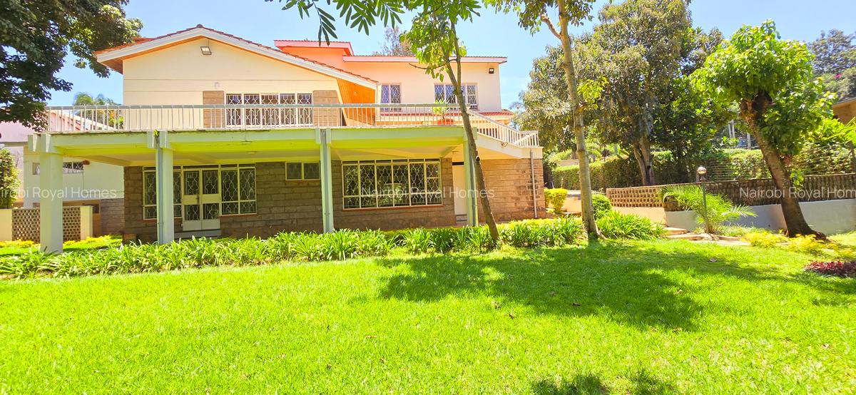 5 Bed House with En Suite at Whispers Avenue - 1