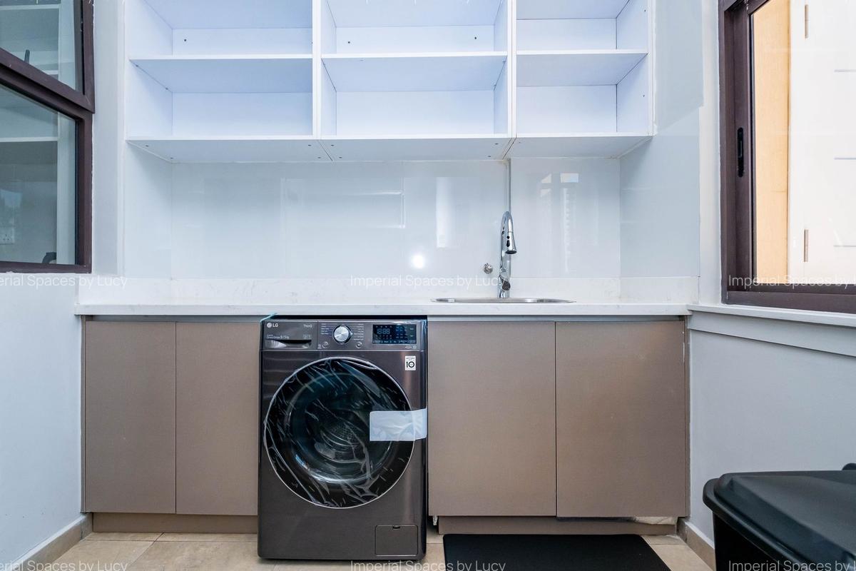 3 Bed Apartment with En Suite in Lavington - 18