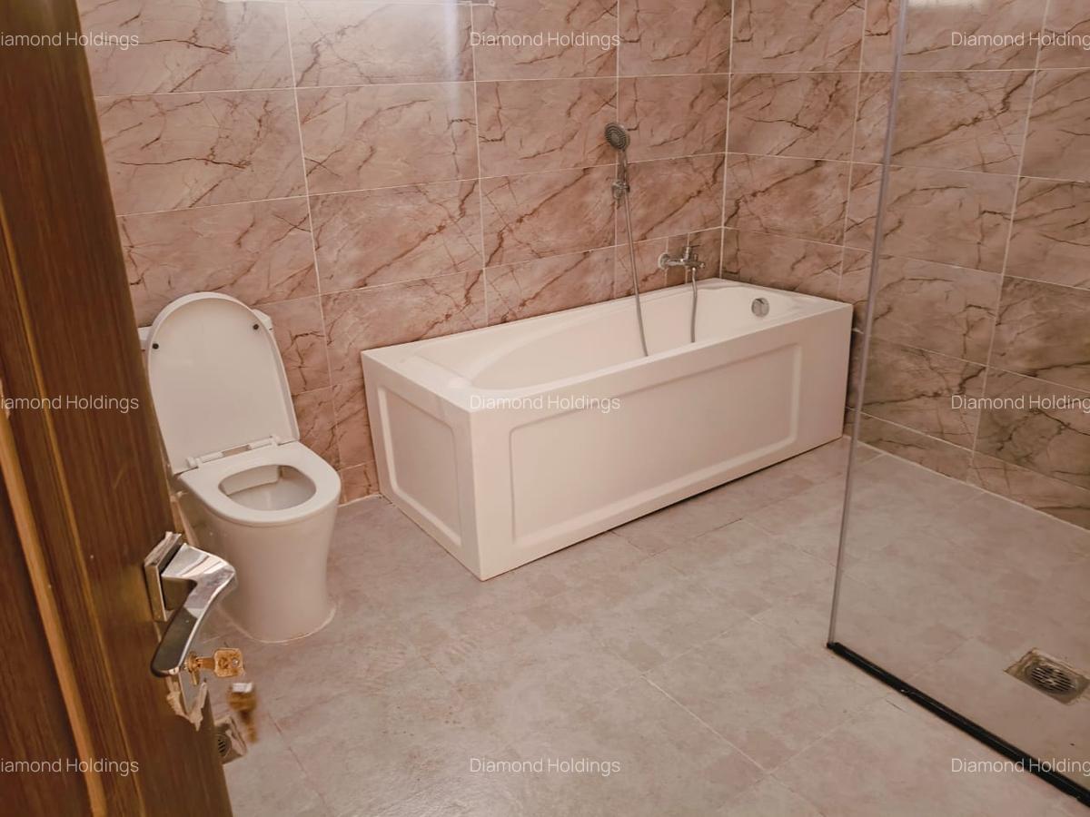 5 Bed Apartment with En Suite at Parklands - 7