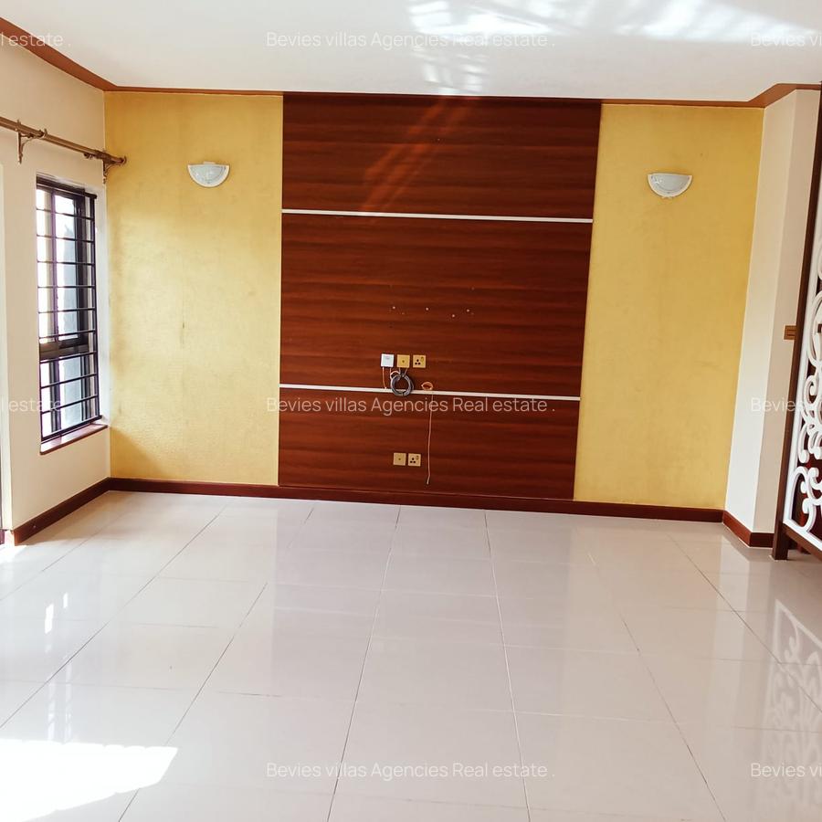 2 Bed Apartment with En Suite in Rhapta Road - 2
