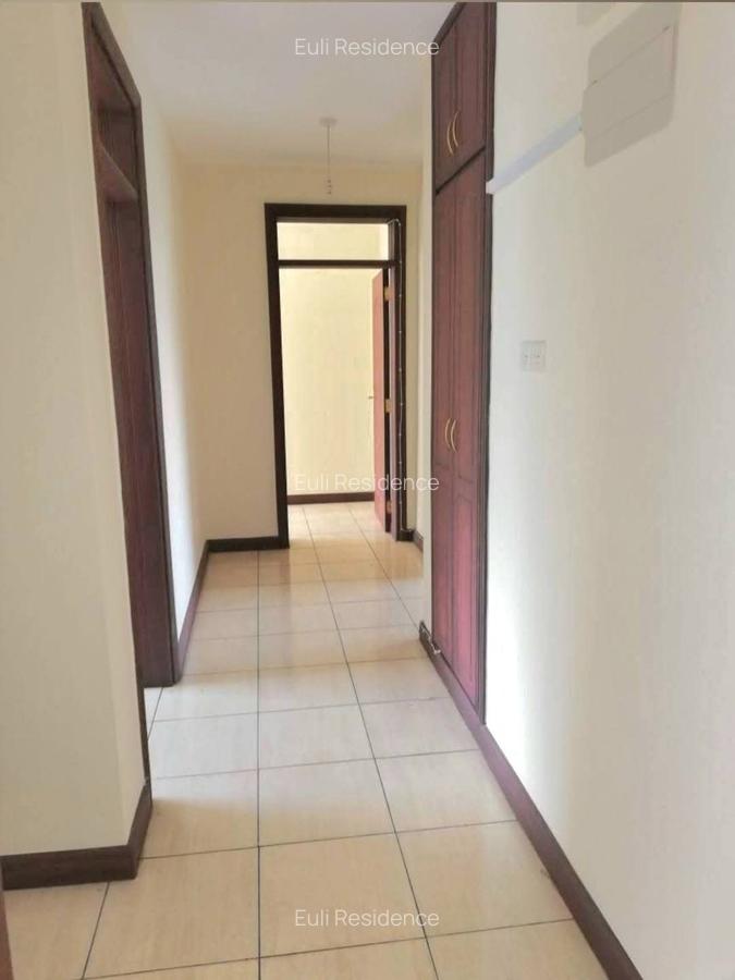 2 Bed Apartment with En Suite at Brookside Grove - 12