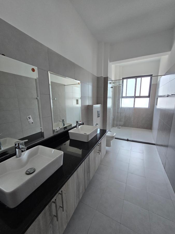 3 Bed Apartment with En Suite in Nyali Area - 15