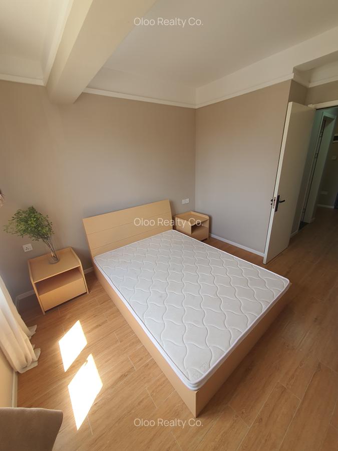 Studio Apartment with Swimming Pool at Wanyee Road - 7