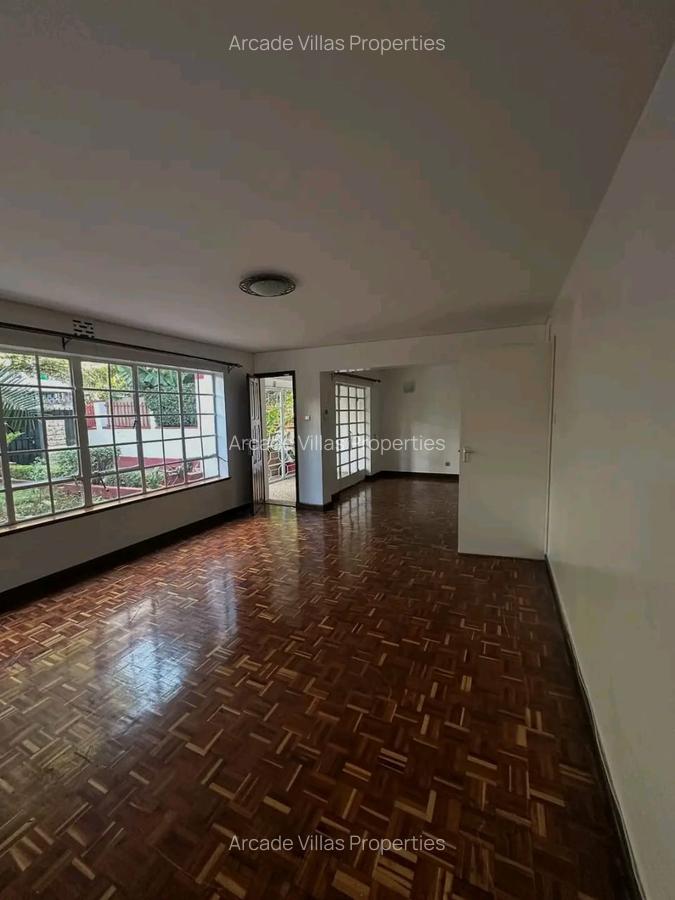 4 Bed Townhouse with En Suite in Kilimani - 3