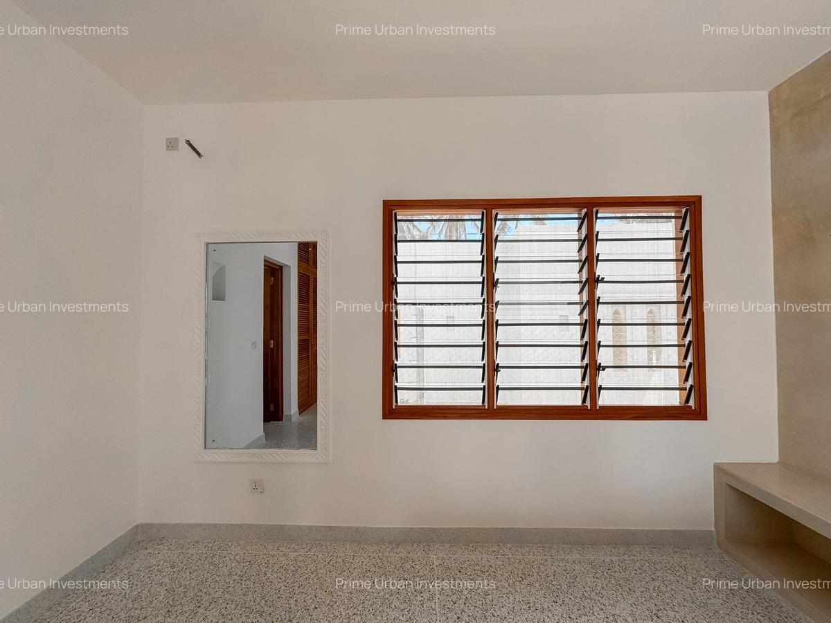 3 Bed House with En Suite in Watamu - 9