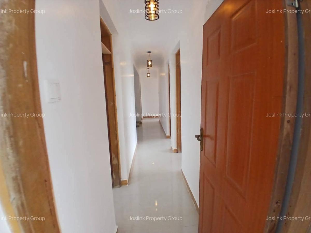 2 Bed Apartment with En Suite at Mt Kenya - 9