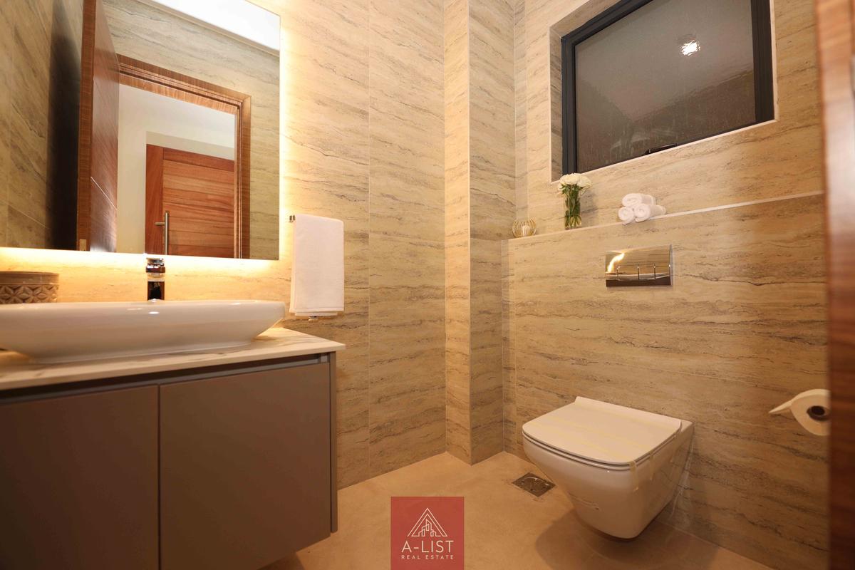 3 Bed Apartment with En Suite at Riverside - 11