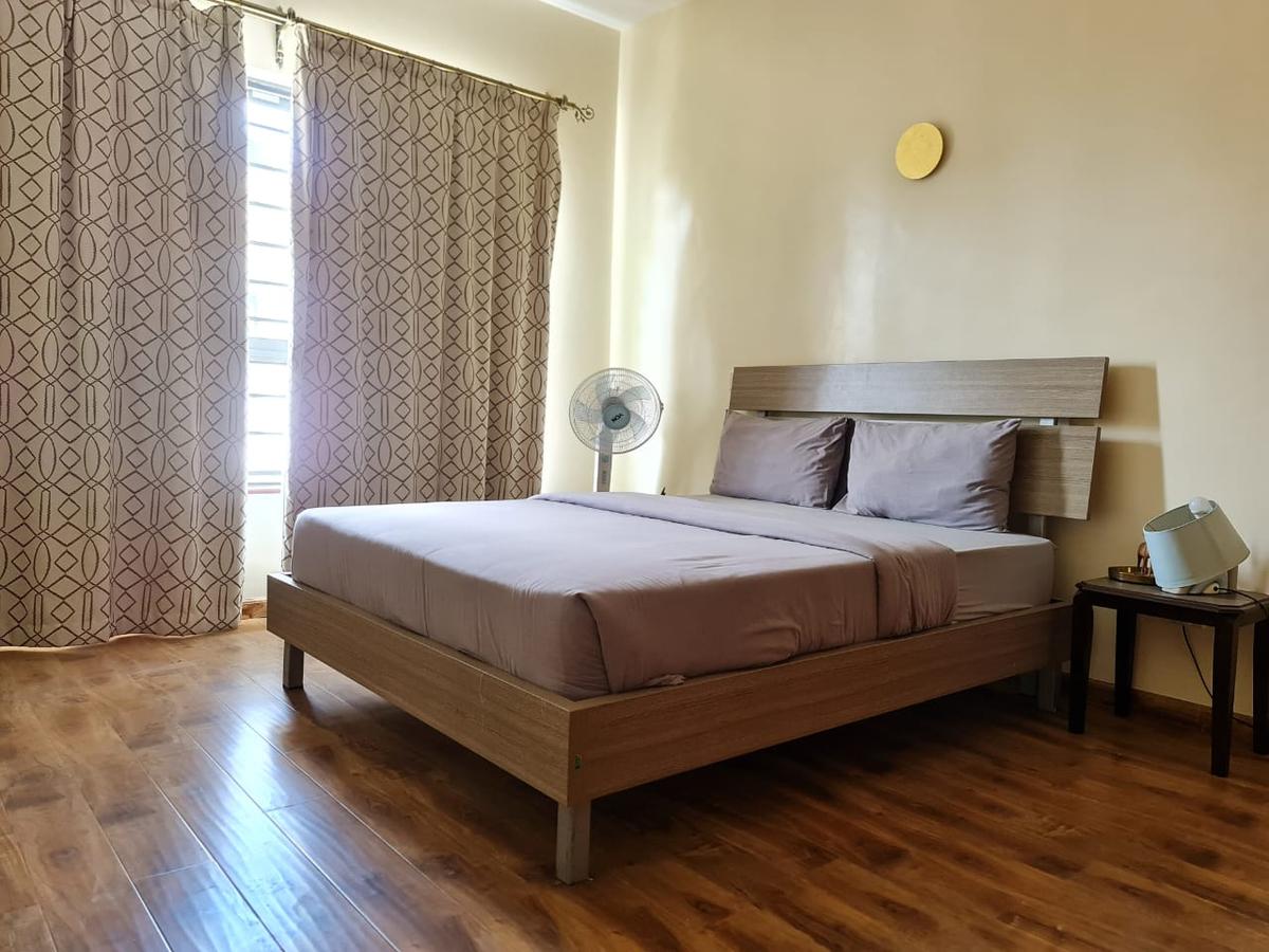 Serviced 2 Bed Apartment with En Suite at Raphta Road - 11