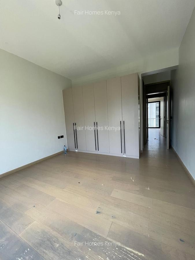 4 Bed Townhouse with En Suite at Lavington Green - 11