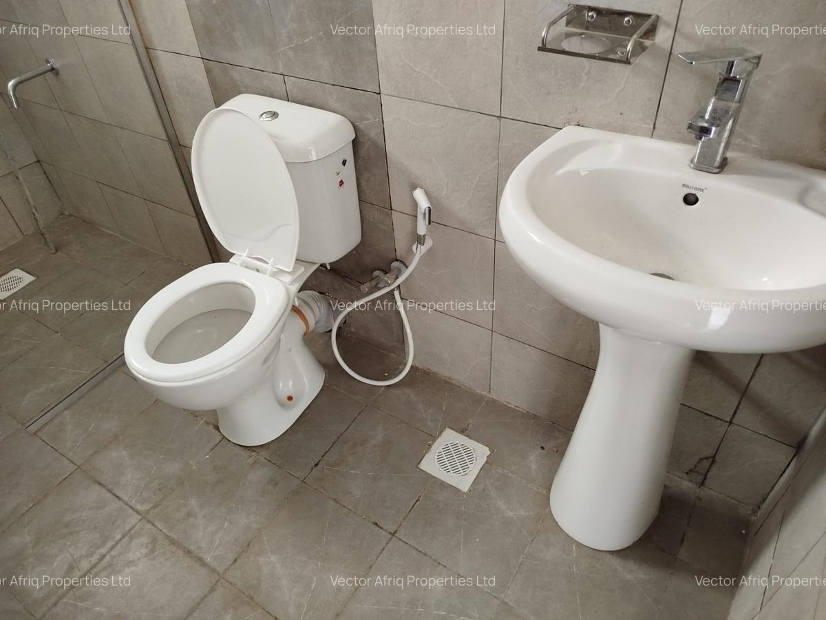 3 Bed Apartment with En Suite at Syokimau - 9