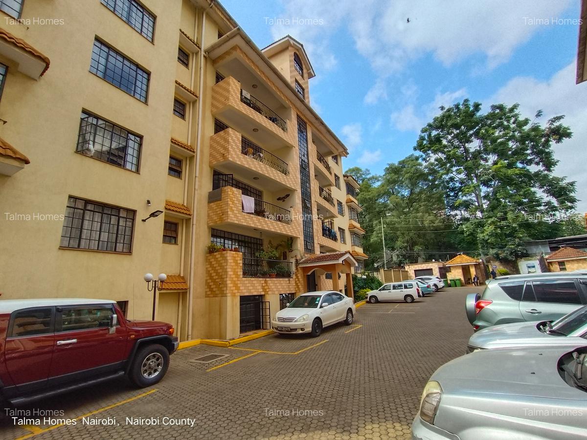 2 Bed Apartment with En Suite at Brookside - 19