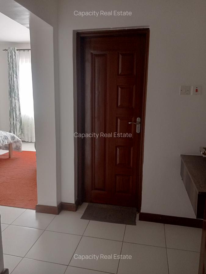 Serviced 2 Bed Apartment with En Suite in Westlands Area - 12