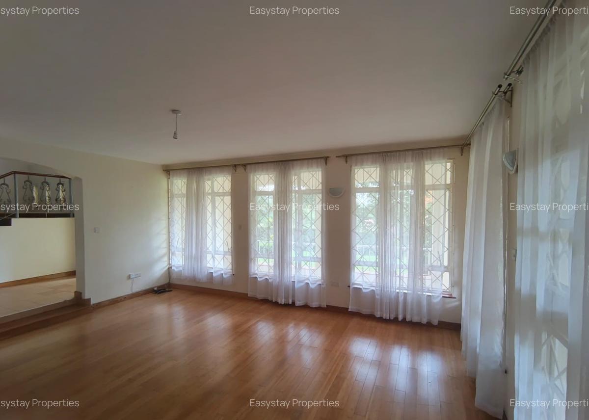 4 Bed House with En Suite in Runda - 4