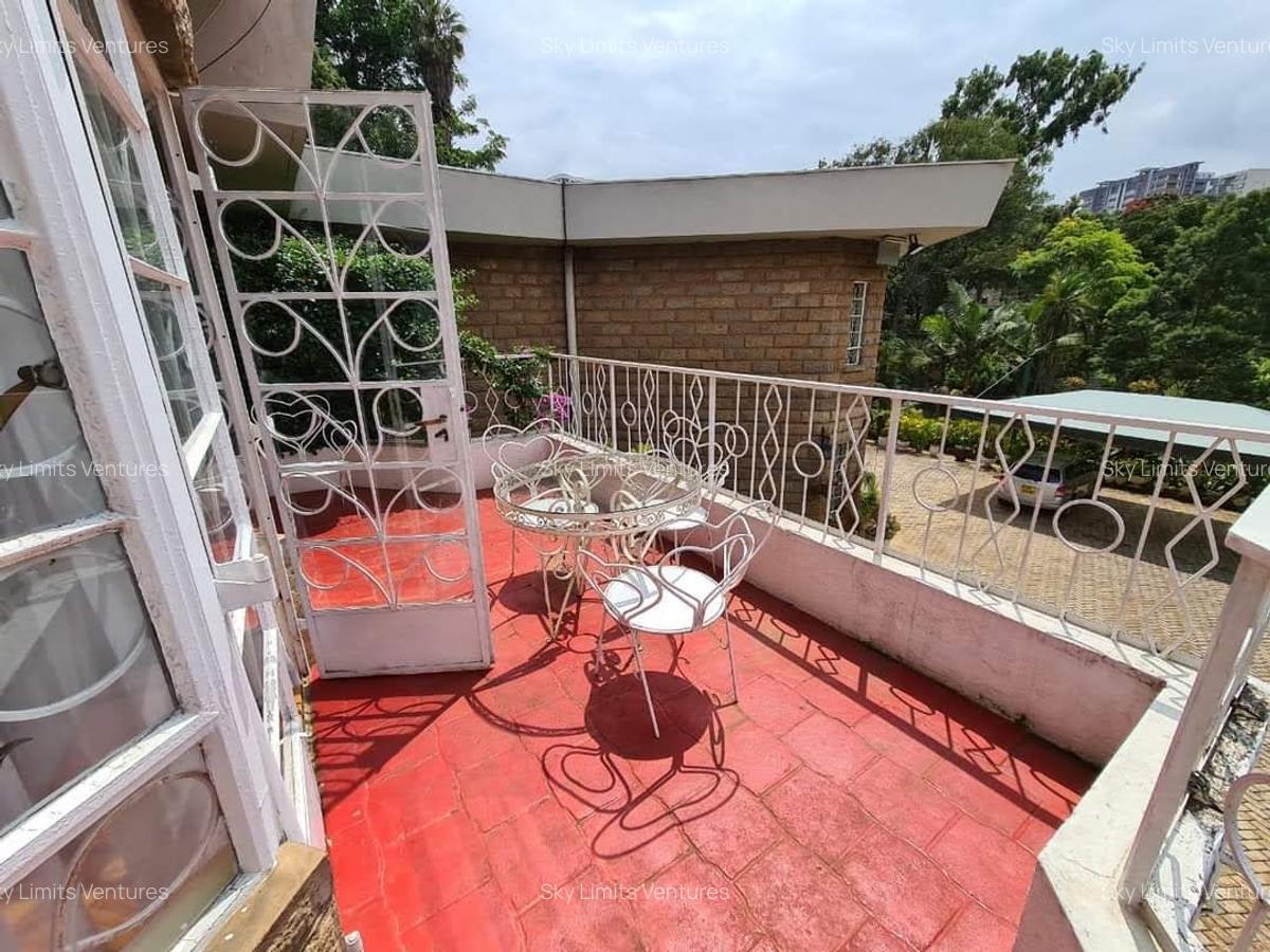 2 Bed Apartment with En Suite in Muthaiga - 16