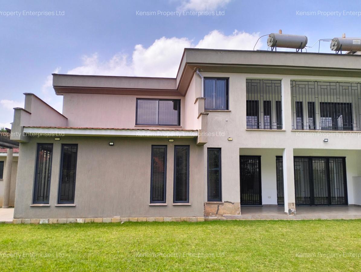 6 Bed Townhouse with En Suite in Lavington - 13