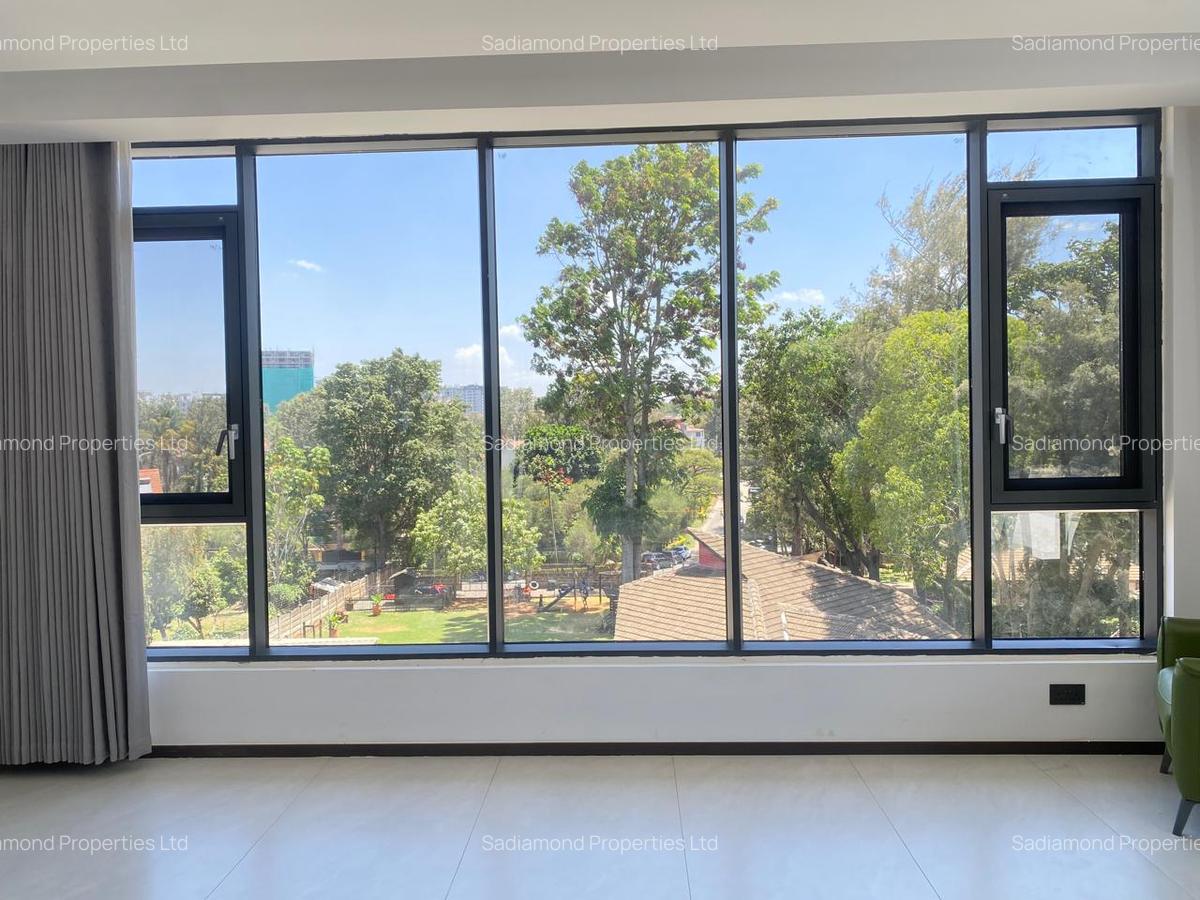 5 Bed Villa with En Suite in Lavington - 12