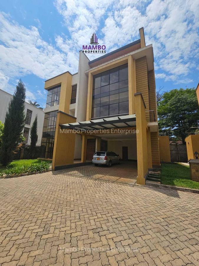 5 Bed Townhouse with En Suite at Lavington - 1