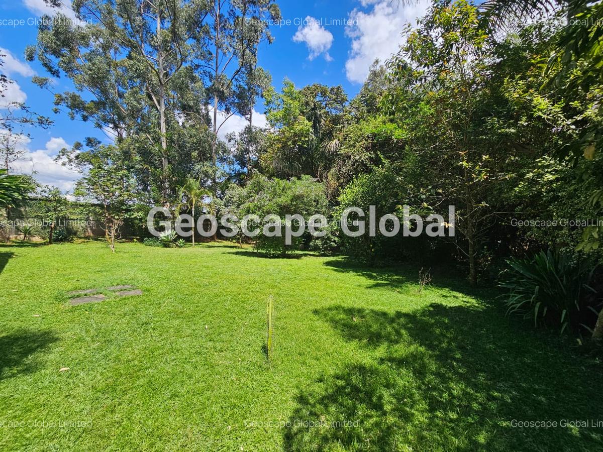 3 Bed House with En Suite in Ridgeways - 13