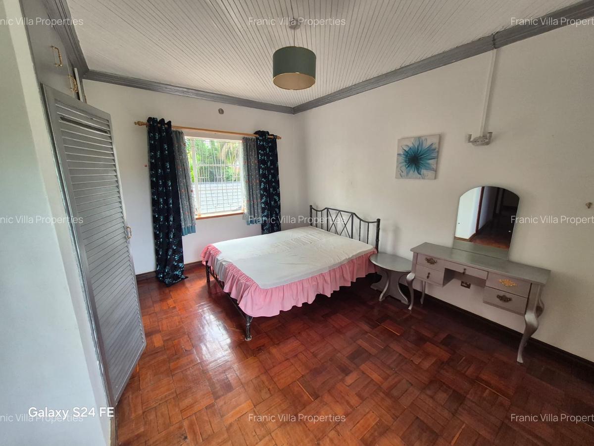 3 Bed House with En Suite at Runda - 20