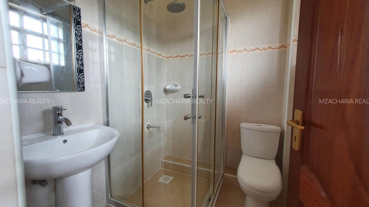 4 Bed Townhouse with En Suite in Kiambu Road - 8