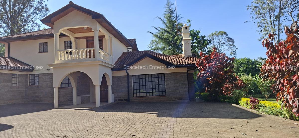 5 Bed House with En Suite in Runda - 3
