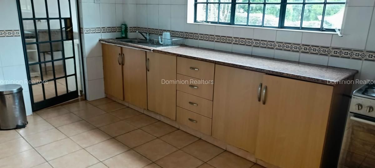 Serviced 3 Bed Apartment with En Suite in Westlands Area - 15