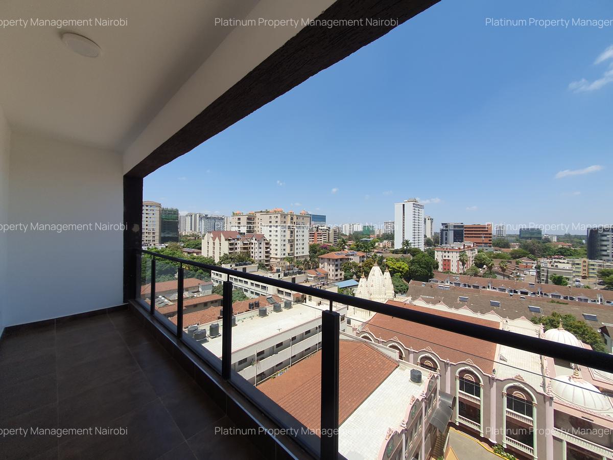 4 Bed Apartment with En Suite at 2Nd Parklands Avenue - 3