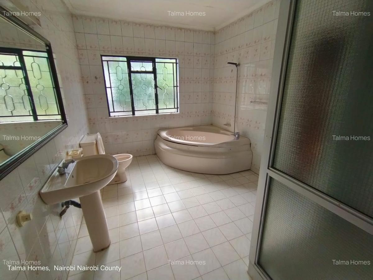 400 ft² Office with Parking at James Gichuru Road - 16