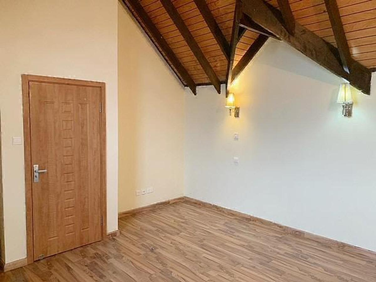 5 Bed Townhouse with En Suite in Kileleshwa - 6