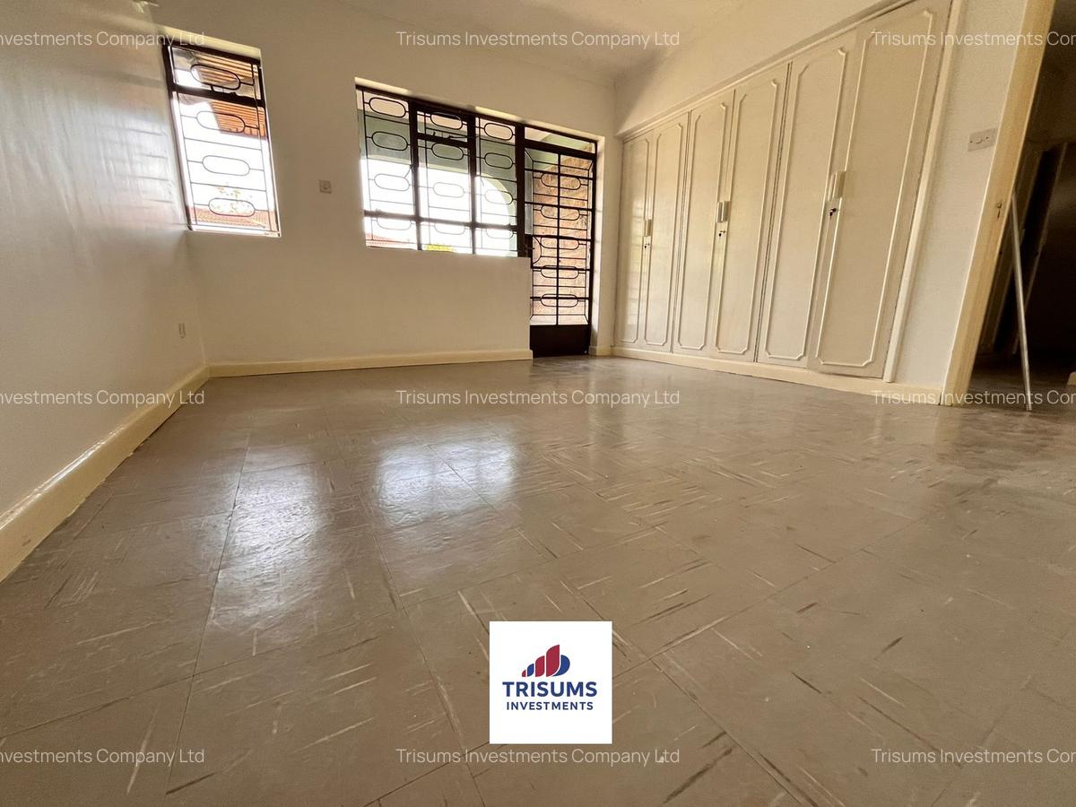 4 Bed Townhouse with En Suite at Church Rd - 15