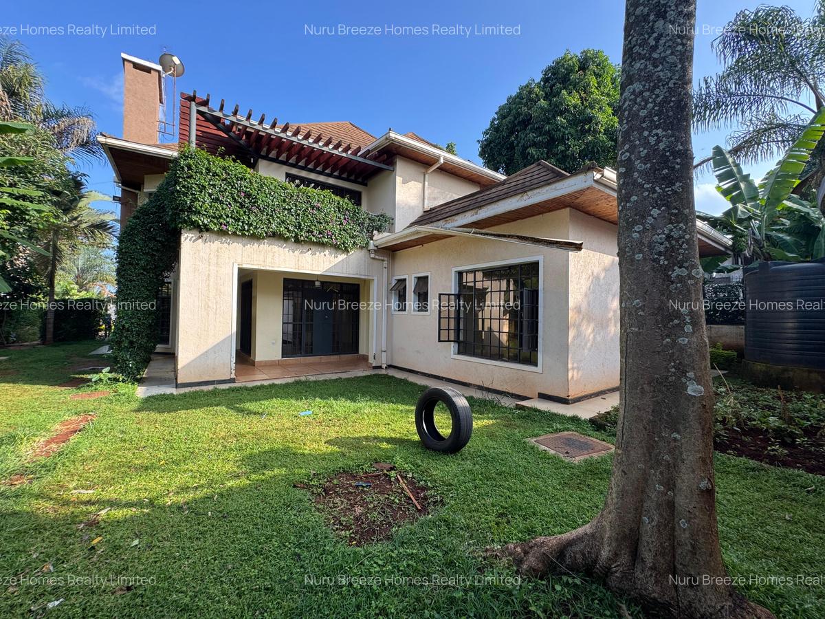 4 Bed Townhouse with En Suite in Kiambu Road - 12