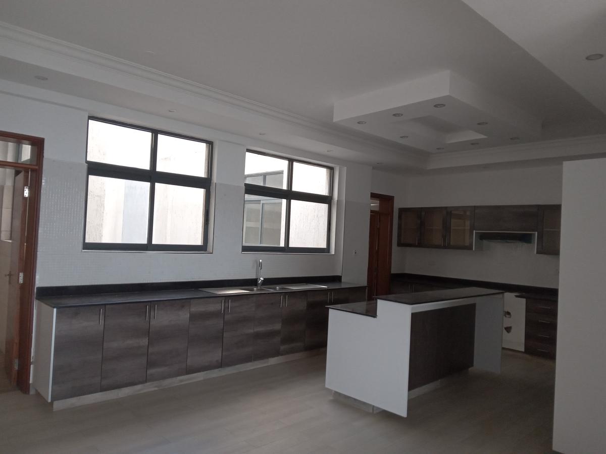4 Bed Apartment with En Suite at Westlands Area - 3