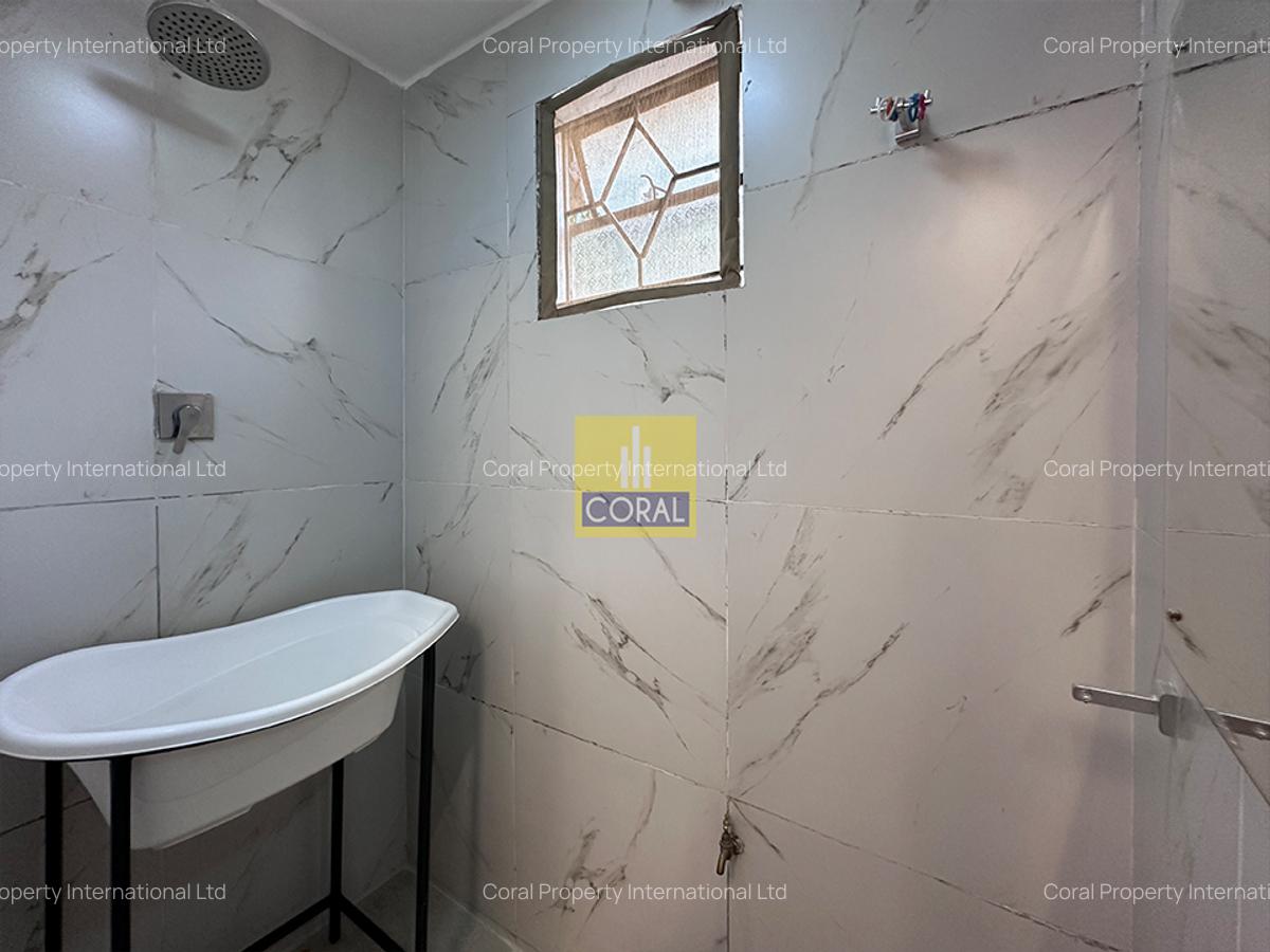 4 Bed Townhouse in Parklands - 12