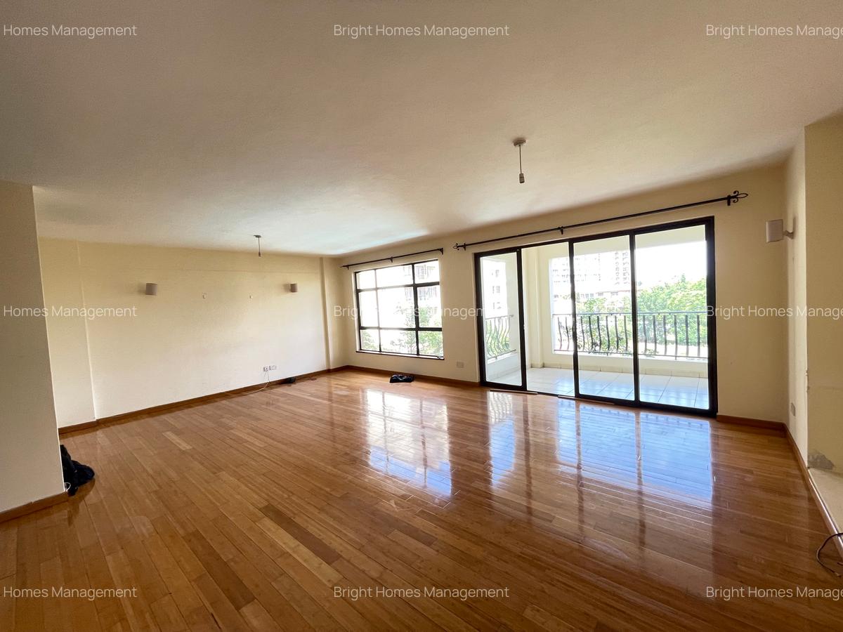 4 Bed Apartment with En Suite in Kilimani - 4