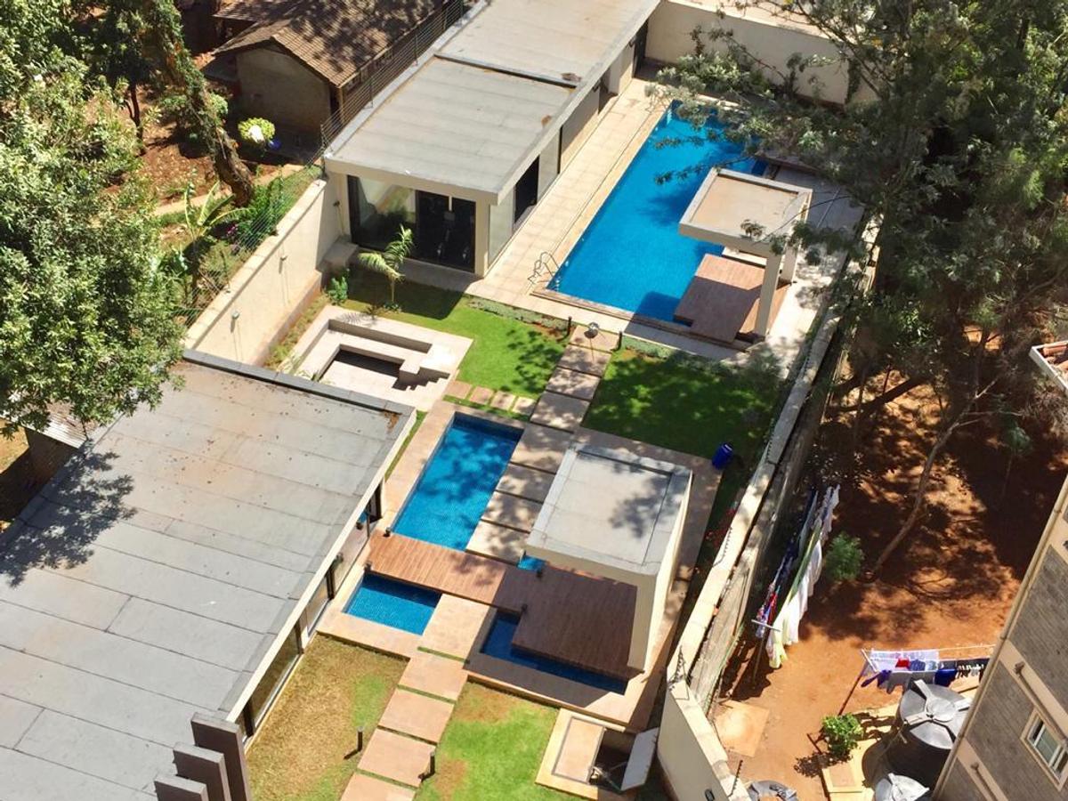 Serviced 2 Bed Apartment with En Suite at Lavington - 1