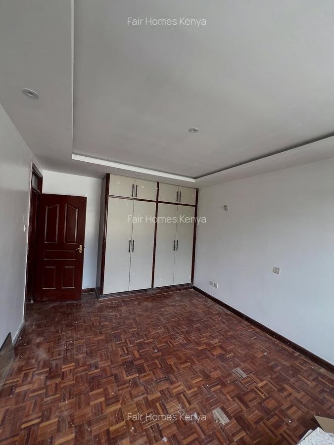 4 Bed Townhouse with En Suite at Lavington Green - 16