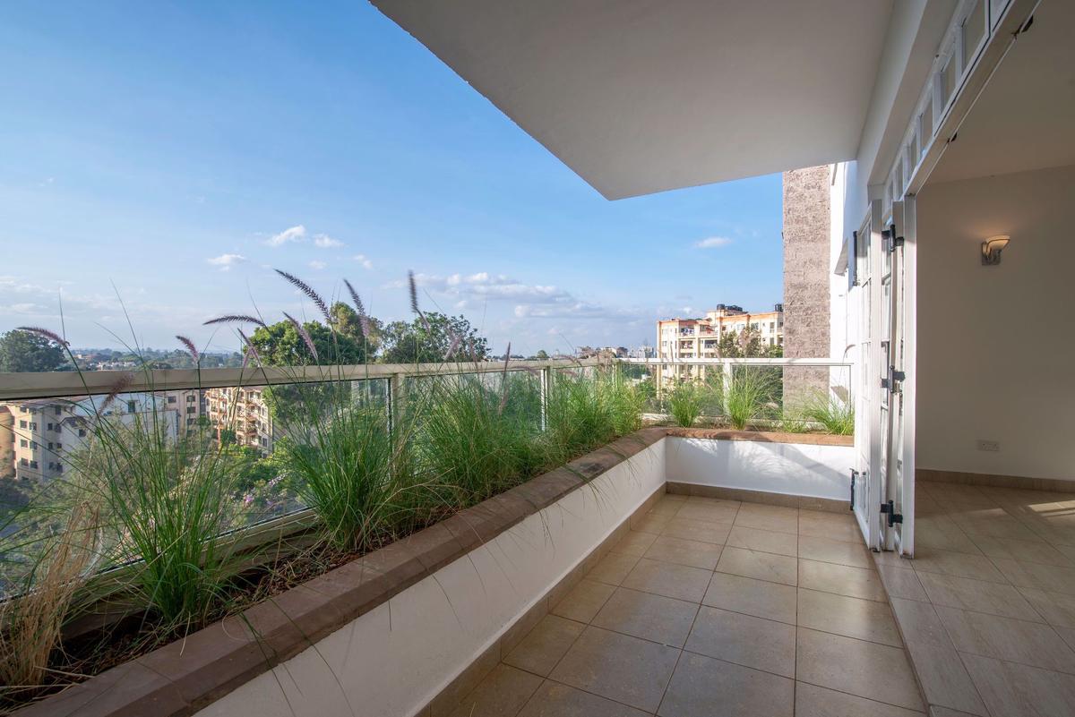 3 Bed Apartment with En Suite in Lavington - 14