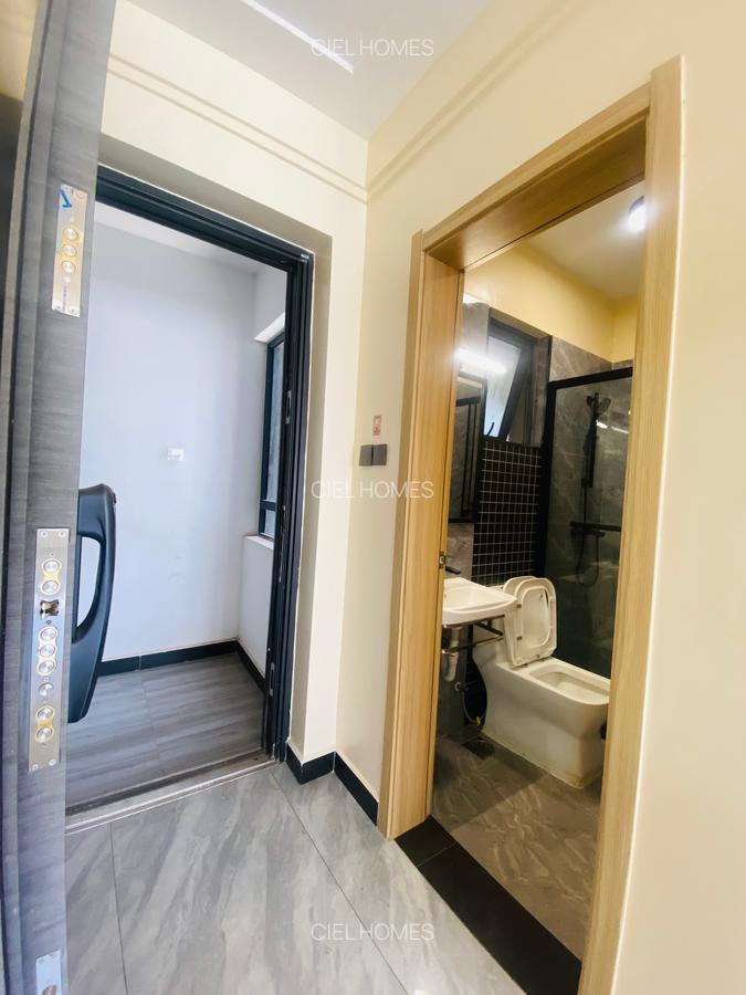 2 Bed Apartment with Swimming Pool at Wood Avenue - 7