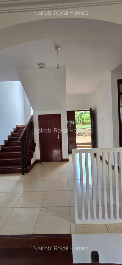 4 Bed Townhouse with En Suite at Rosslyn Heights - 17