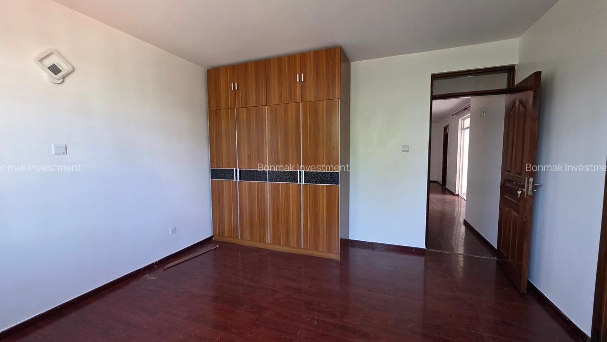 2 Bed Apartment with En Suite at Mbaazi Road. - 10