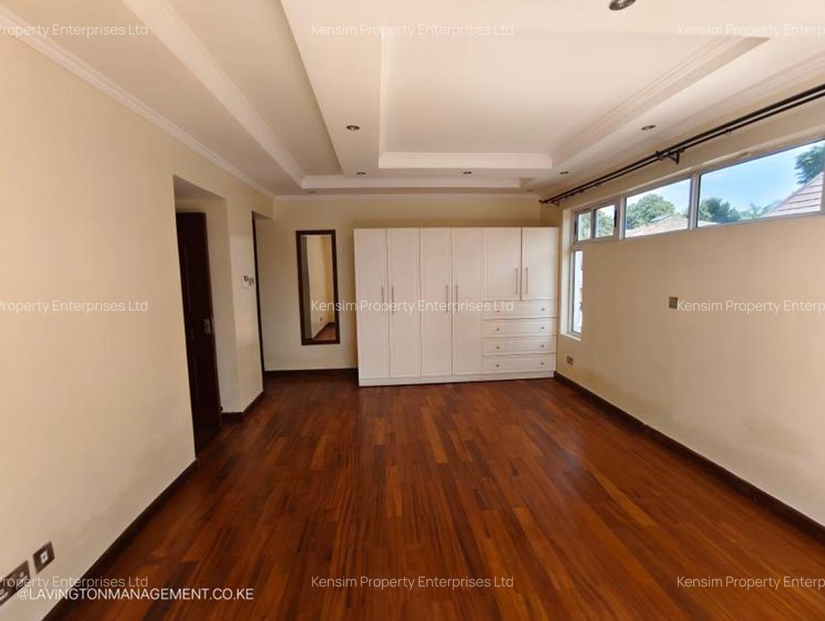 5 Bed Townhouse with En Suite in Lavington - 16