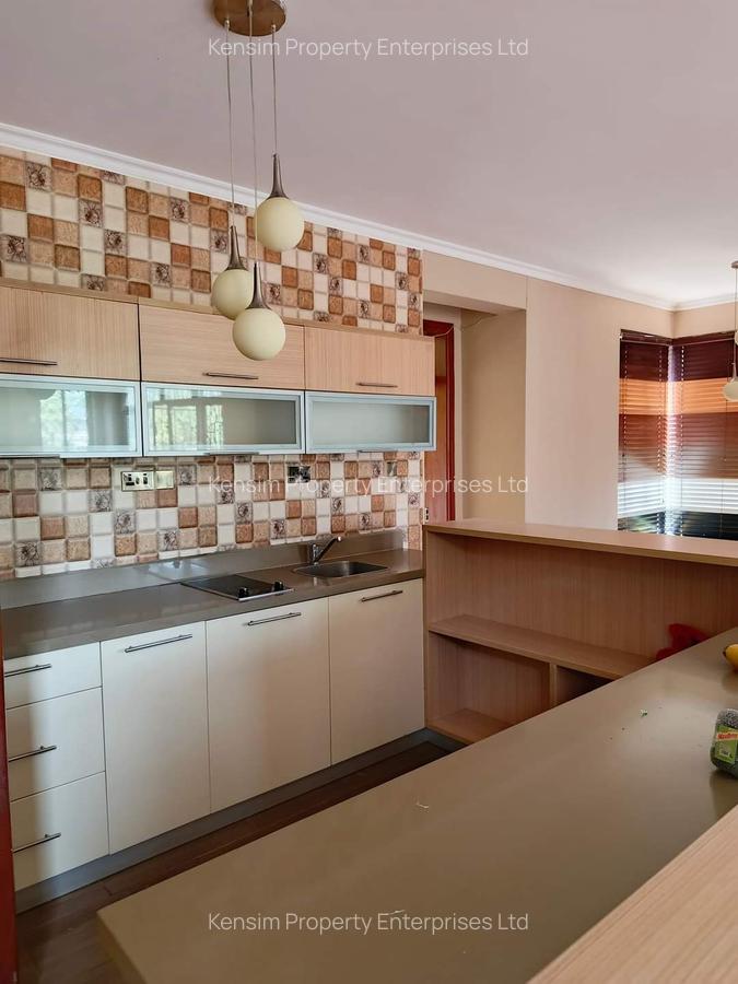 4 Bed Townhouse with En Suite in Ridgeways - 12