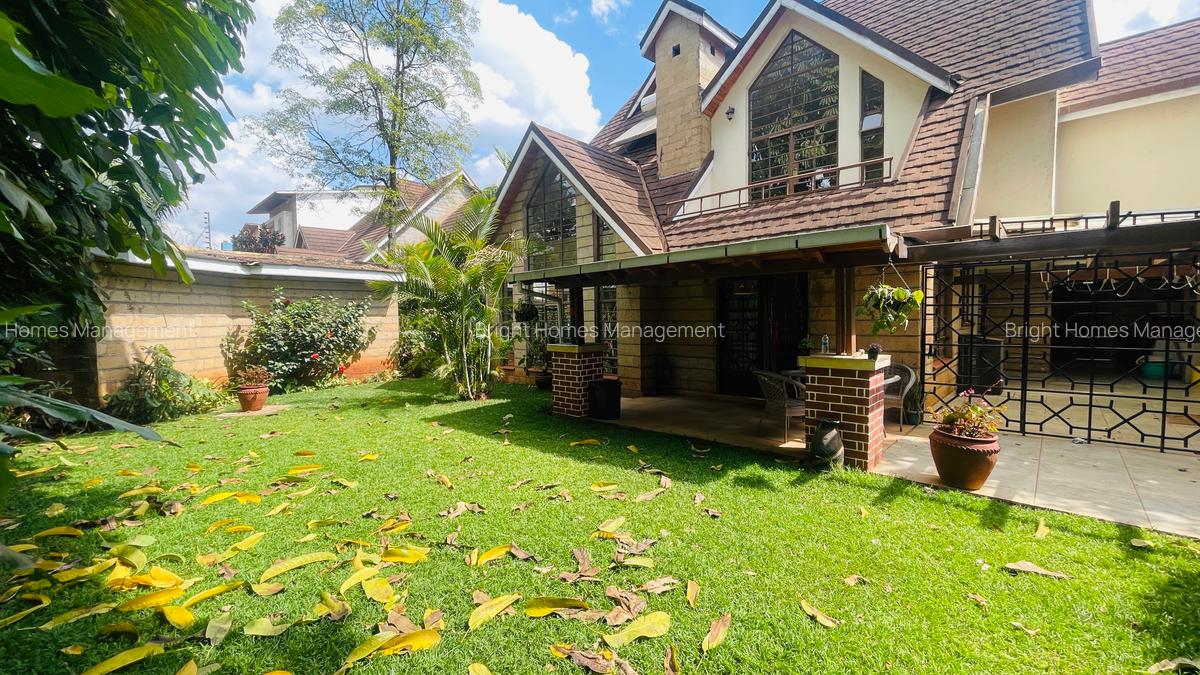 5 Bed Townhouse with En Suite in Lavington - 3