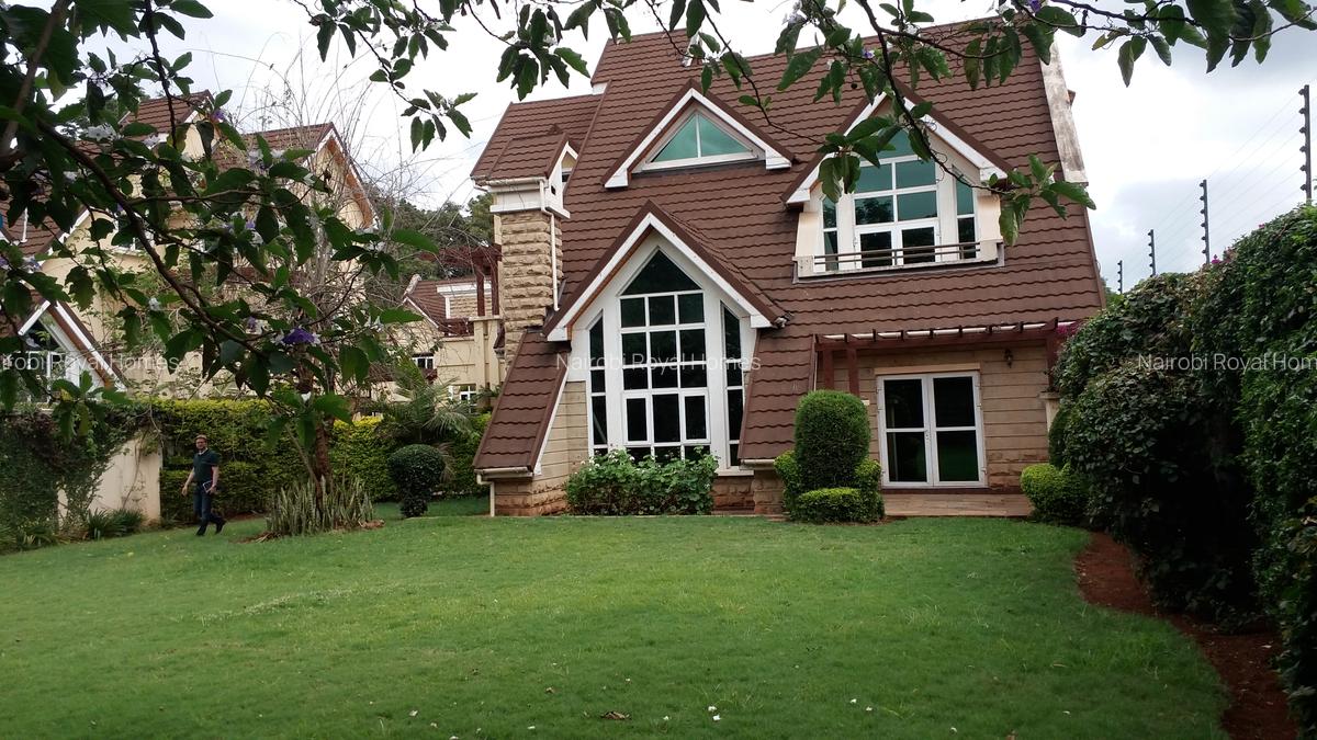 5 Bed Townhouse with En Suite at Lavington Road - 7