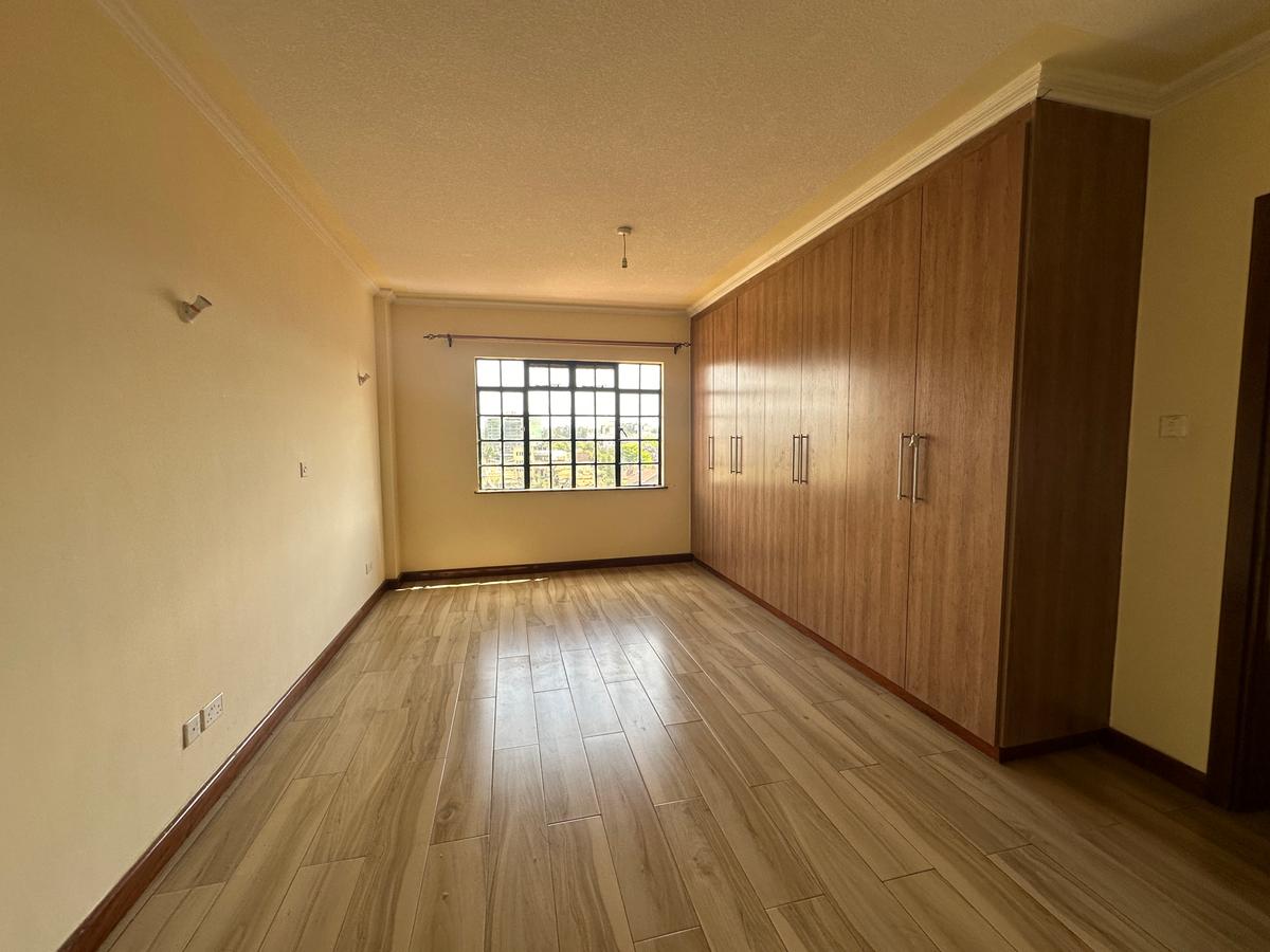 Serviced 2 Bed Apartment with En Suite in Westlands Area - 7