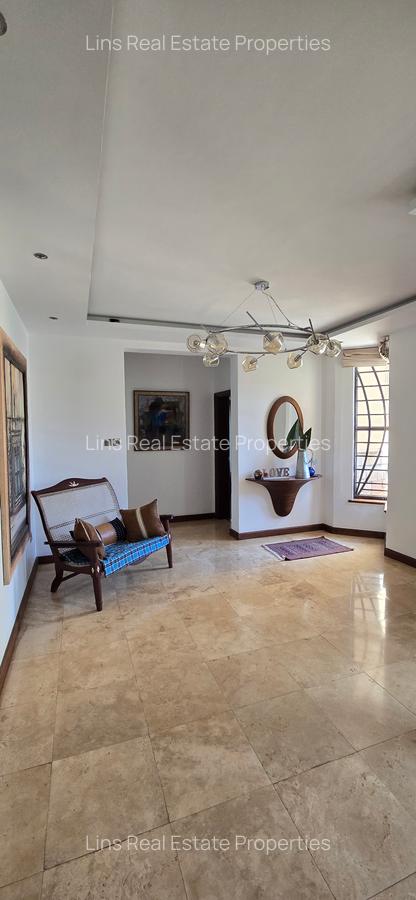 5 Bed Townhouse with En Suite in Runda - 17