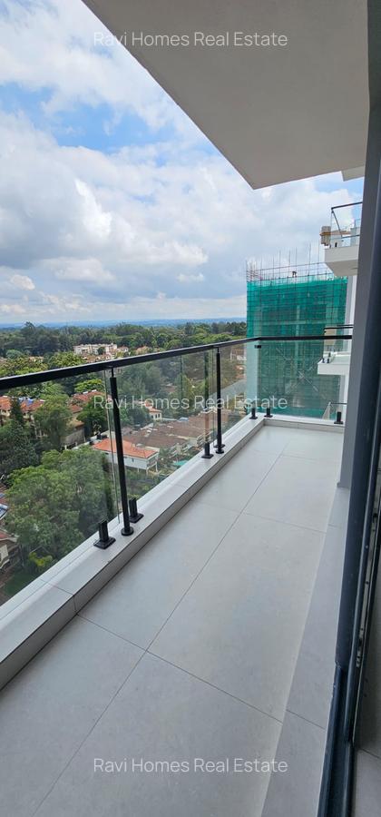 3 Bed Apartment with En Suite at Brookside Garden - 15