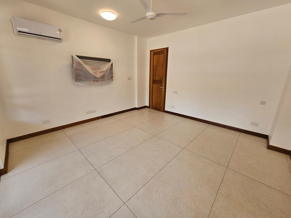 4 Bed Apartment with En Suite in Nyali Area - 15