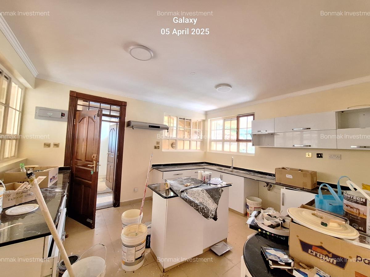 4 Bed Townhouse with En Suite at Kyuna Rise - 3