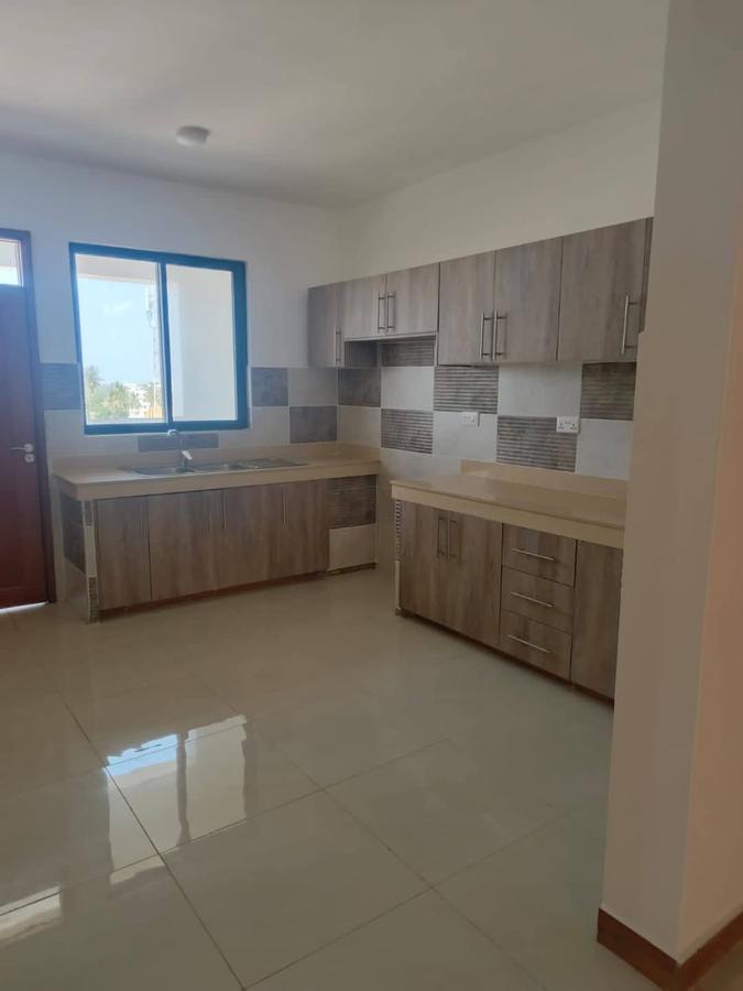 Serviced 3 Bed Apartment with En Suite at Nyali - 16